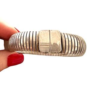 CLARE DEVE OF PARIS Silver Ribbed Bracelet